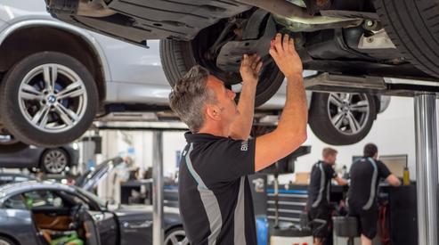 BMW Servicing and Repairs | BMW Approved Service Centre | Lloyd BMW